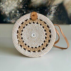 Jelavu White Crossbody Purse